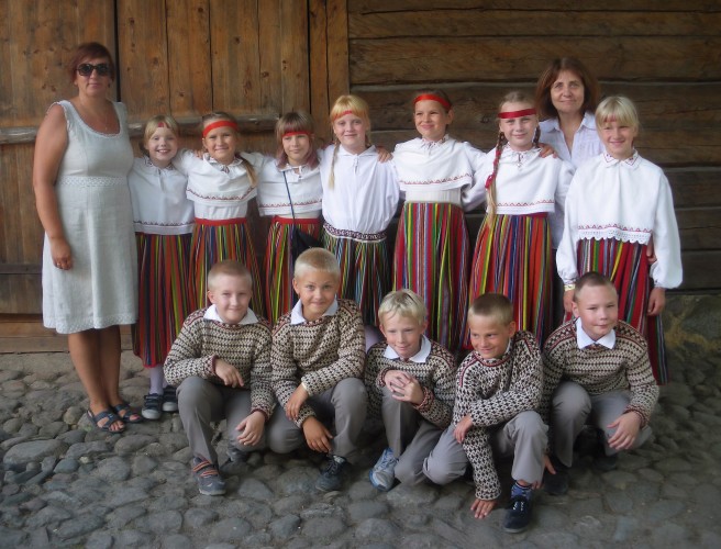 Tsõõrikese noorem rühm. Klassijuhataja Pilvi Saarma